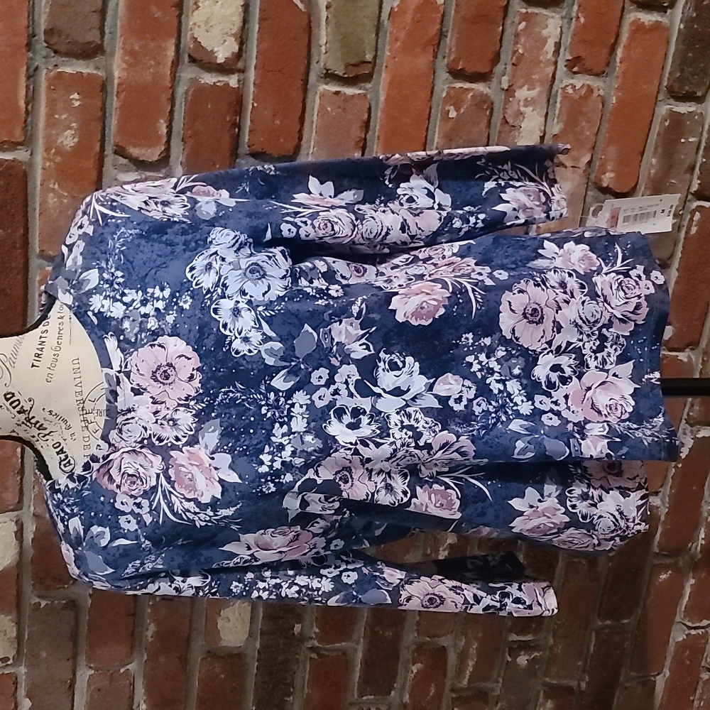 Ladies knit top